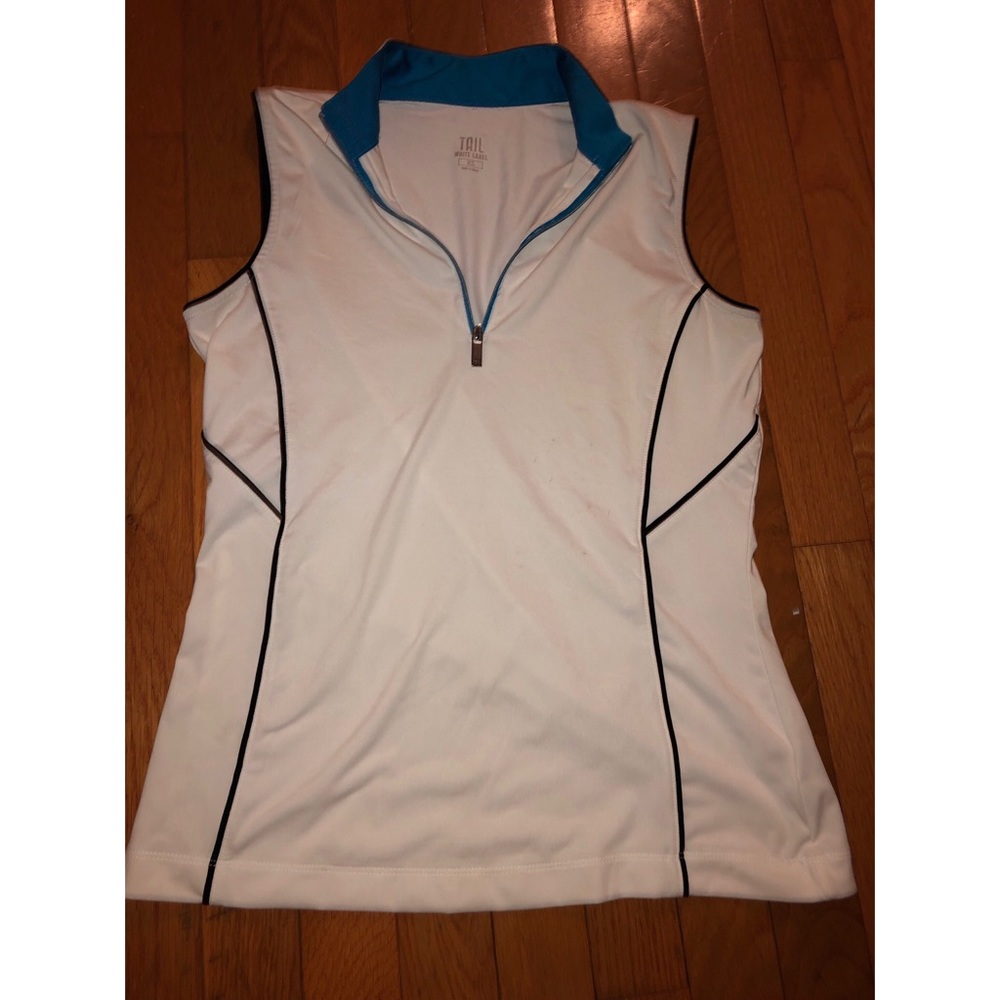 Tail sleeveless golf polo